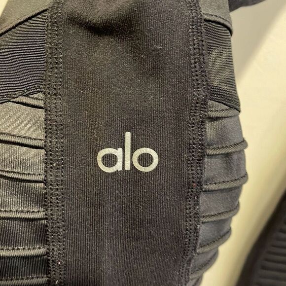 Alo Yoga Womens Flat Front High Waist Mesh Moto Panels Active Leggings Black Siz - Picture 8 of 13